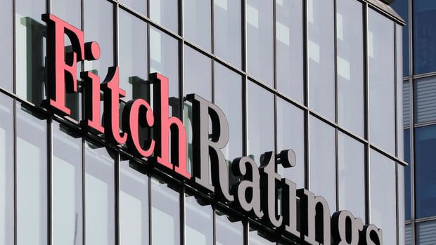 Fitch: Fonlama maliyeti Türk banka marjlarını baskılıyor