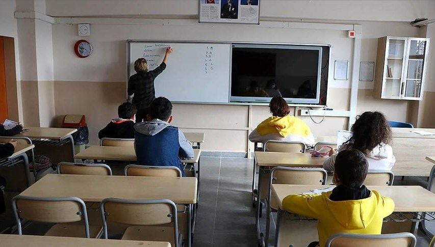 Okullarda müfredat değişiyor: Yeni taslak bugün açıklanacak